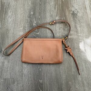 Frye Carson Leather Crossbody Bag